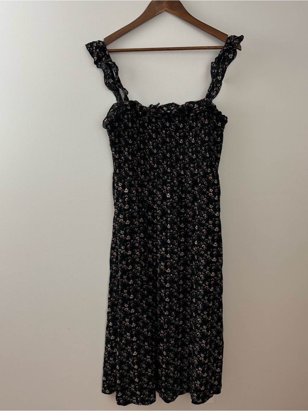 NATURAL LIFE Black Floral Smocked Midi with Ruffle Straps Size L